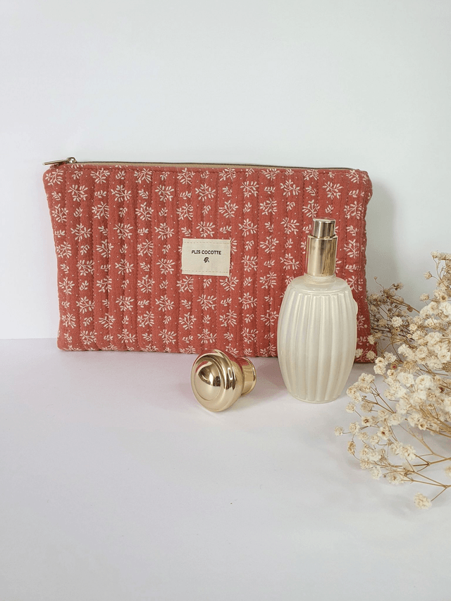  Agathe la trousse plate 
