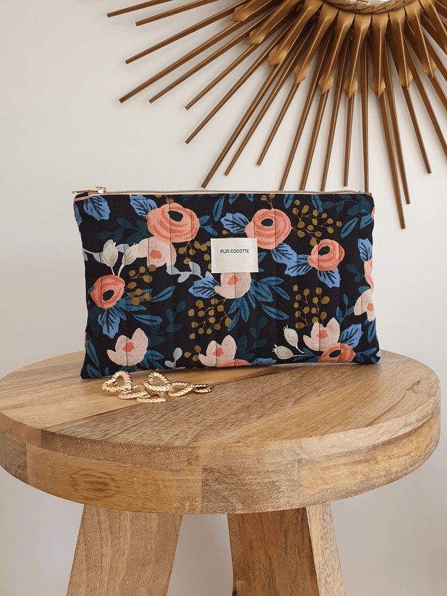Daphnée la trousse plate matelassée